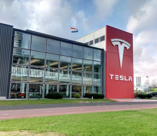 Tesla’s Plan Includes Buses