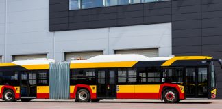 Warsaw’s first electric articulated bus by Solaris